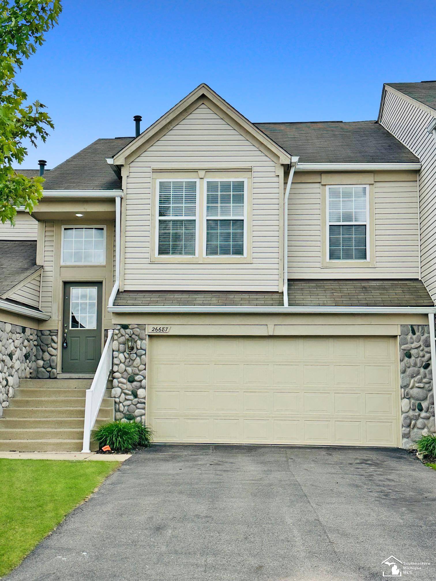 Woodhaven, MI 48183,26687 Kirkway Circle