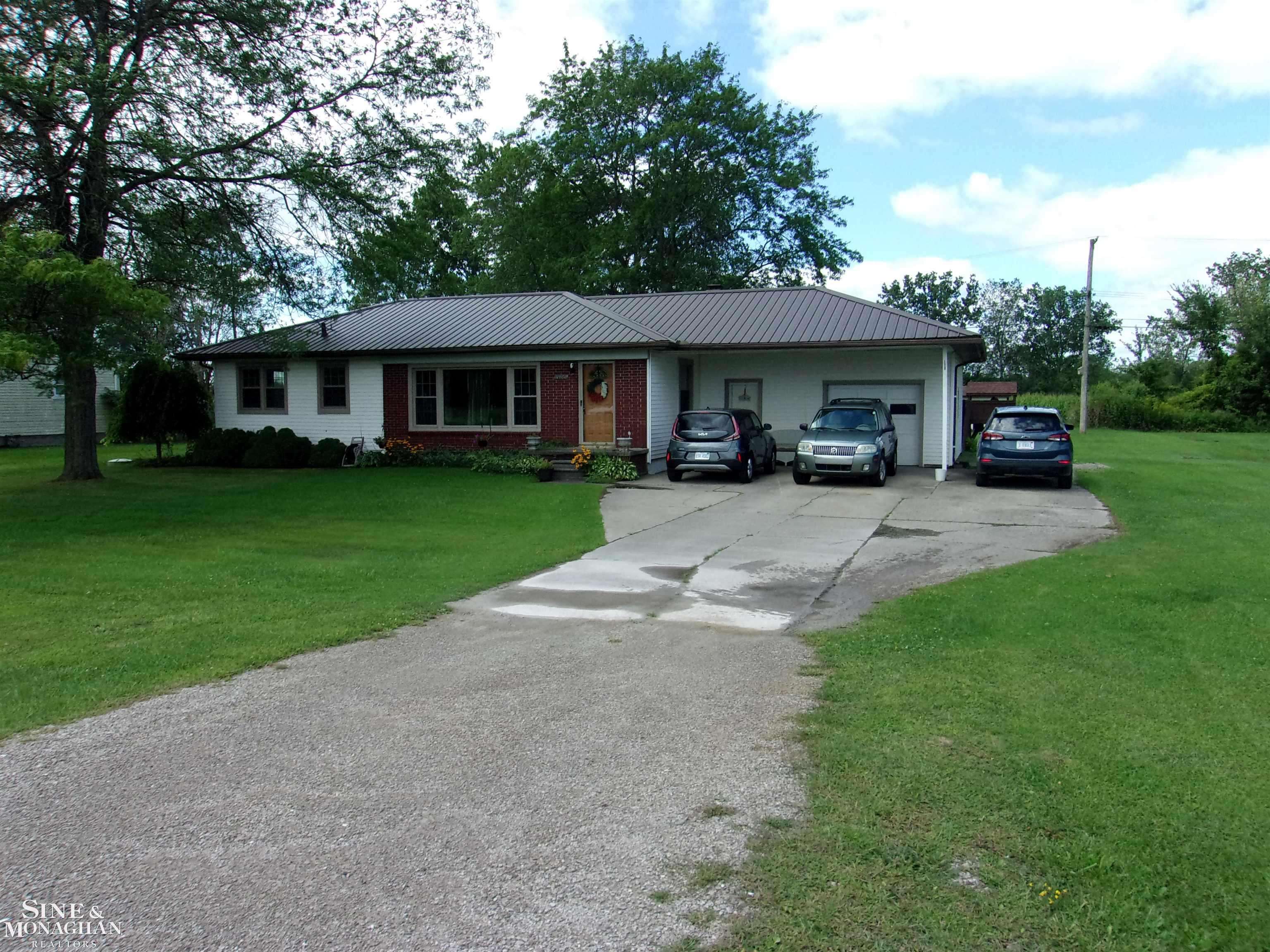 5900 King Road, East China, MI 48054