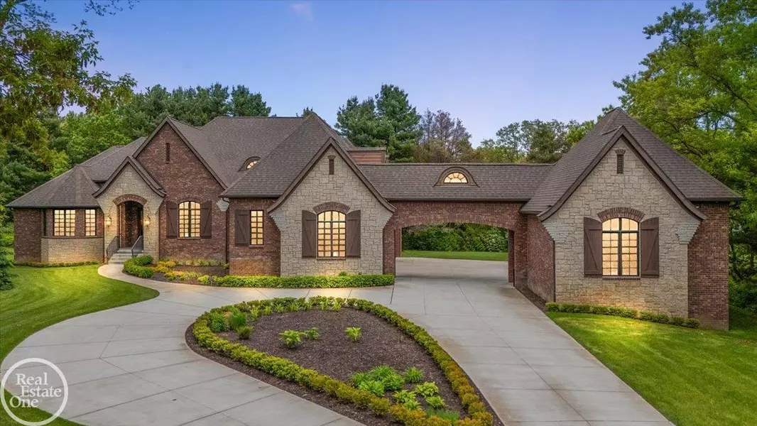 60330 Mount Vernon Road, Washington Twp, MI 48306-2036