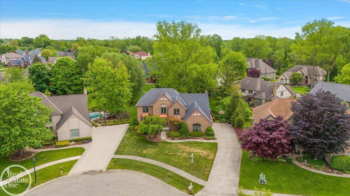 Shelby Twp, MI 48316-1300,54168 Overbrook Court