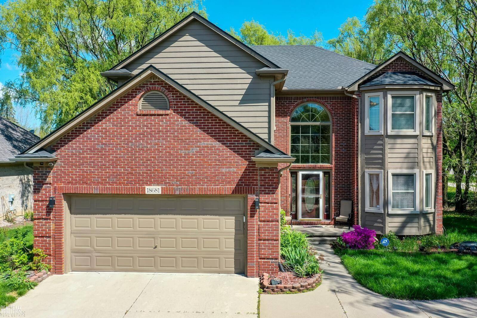 18681 Turnberry Drive, Macomb, MI 48044