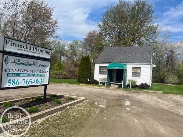 47569 Jefferson Avenue, Chesterfield, MI 48047