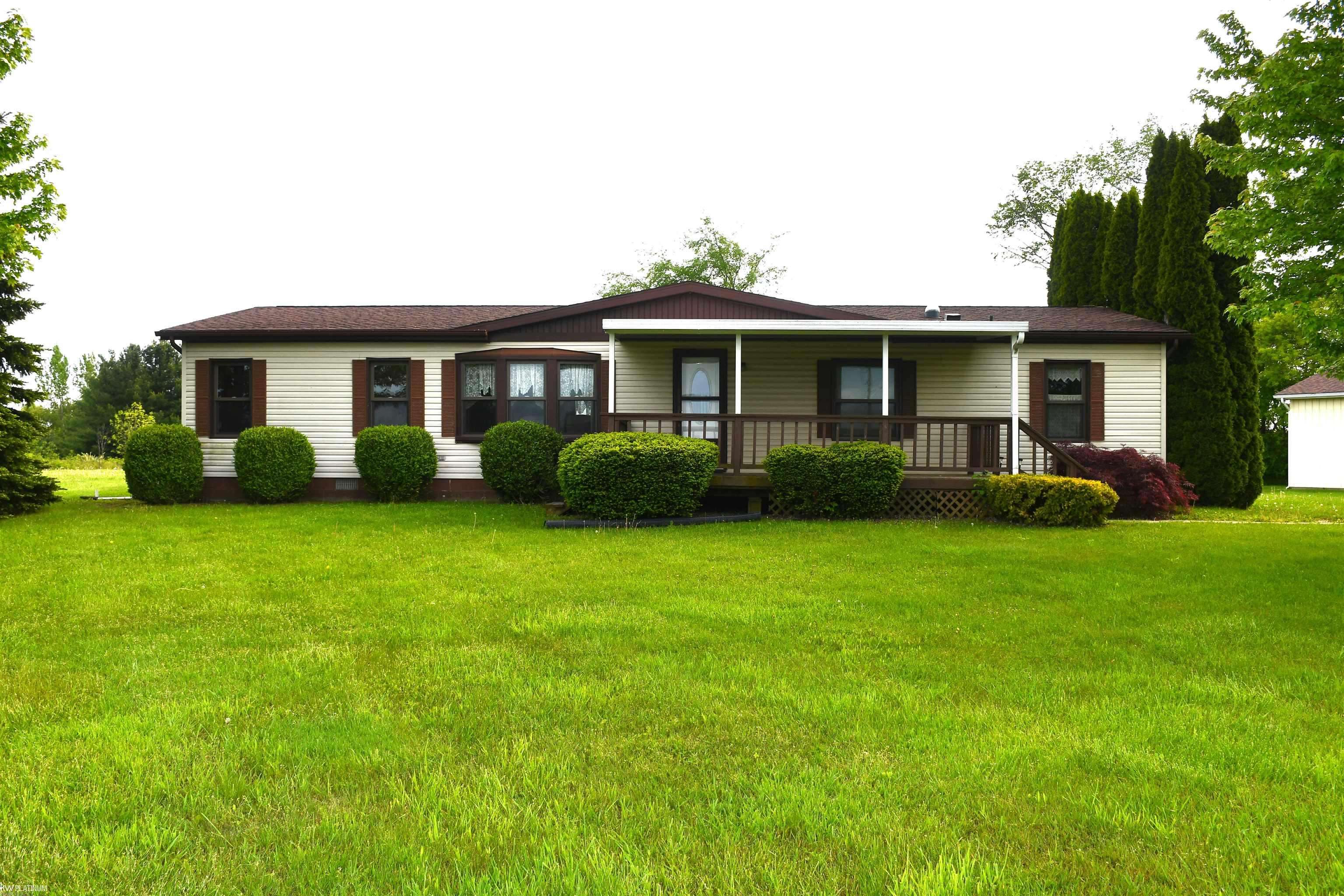 10805 Wilkes Road, Brockway, MI 48097
