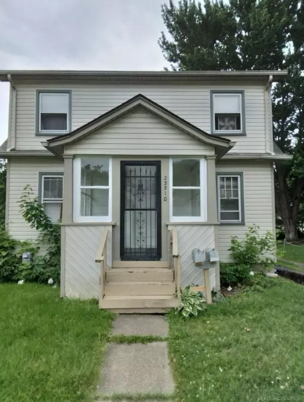 23510 Buckingham Street, Clinton Township, MI 48036