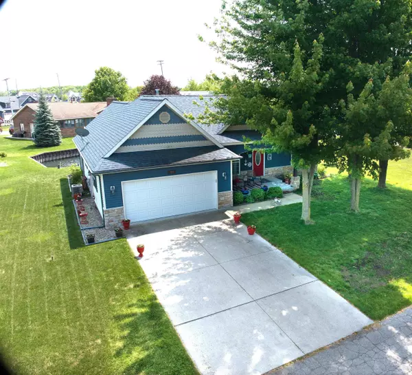 727 Townsend Drive, Algonac, MI 48001