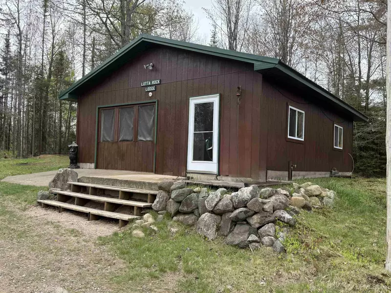 2620 Mallard Lane, Republic, MI 49879