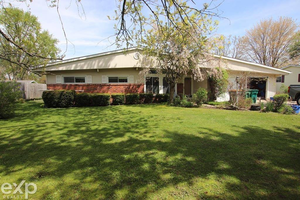 2940 Westland Drive, Port Huron, MI 48060