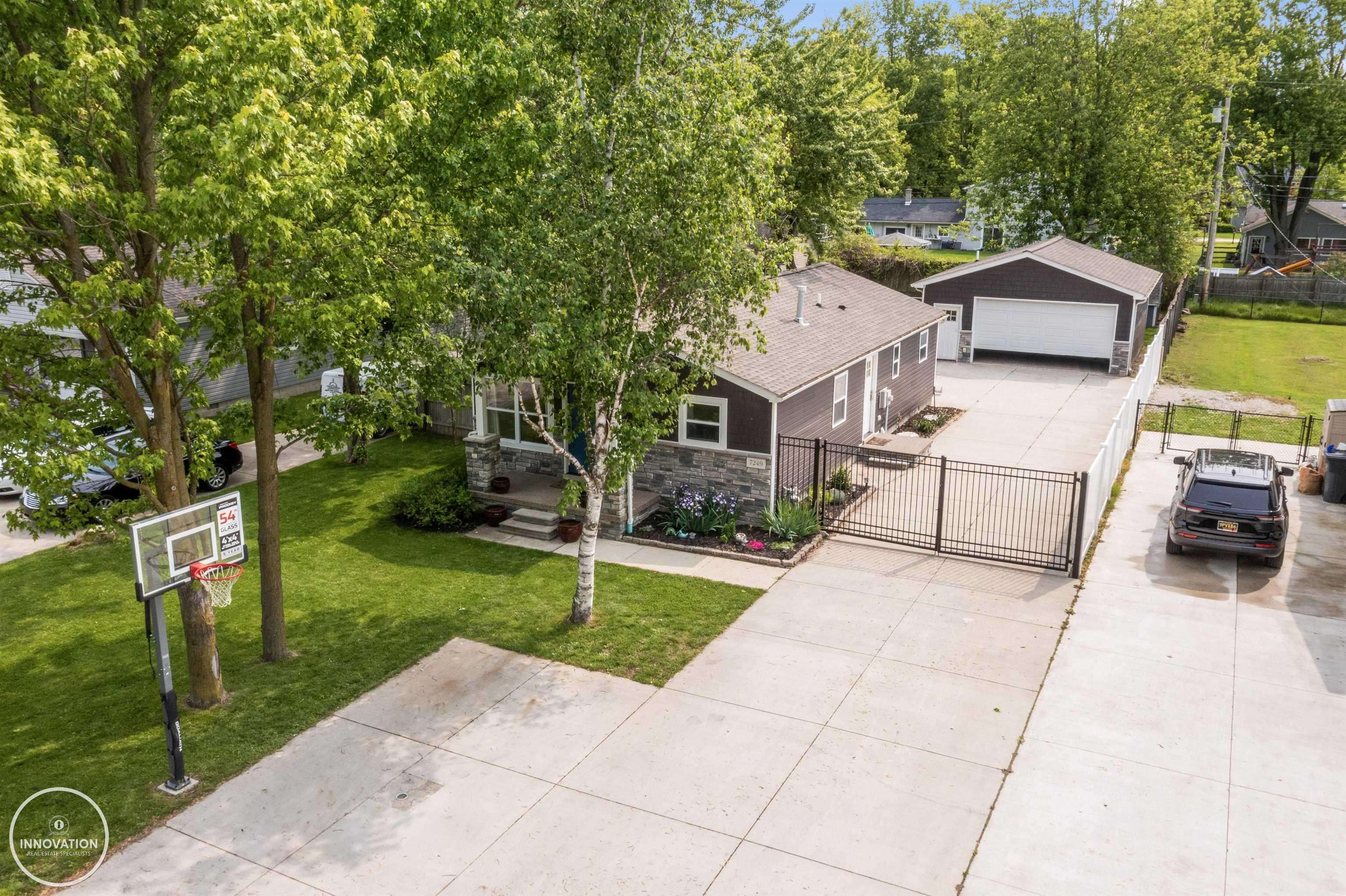 7249 Meldrum Road,  Fair Haven,  MI 48023