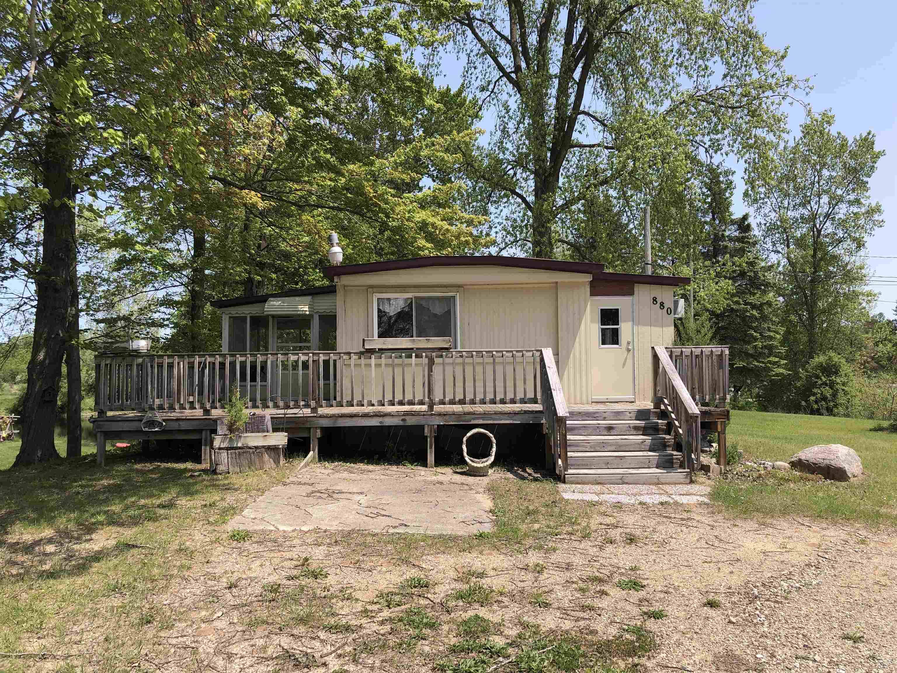 Farwell, MI 48622,880 W SURREY Road
