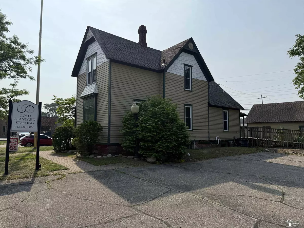 Wayne, MI 48184,34905 E Michigan Avenue