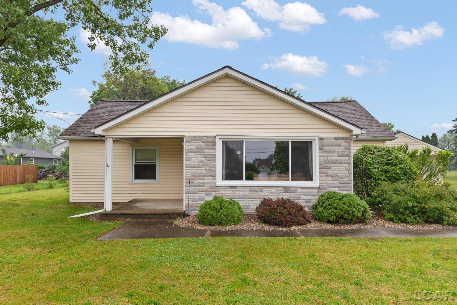 Tecumseh, MI 49286,1104 Sunset Drive