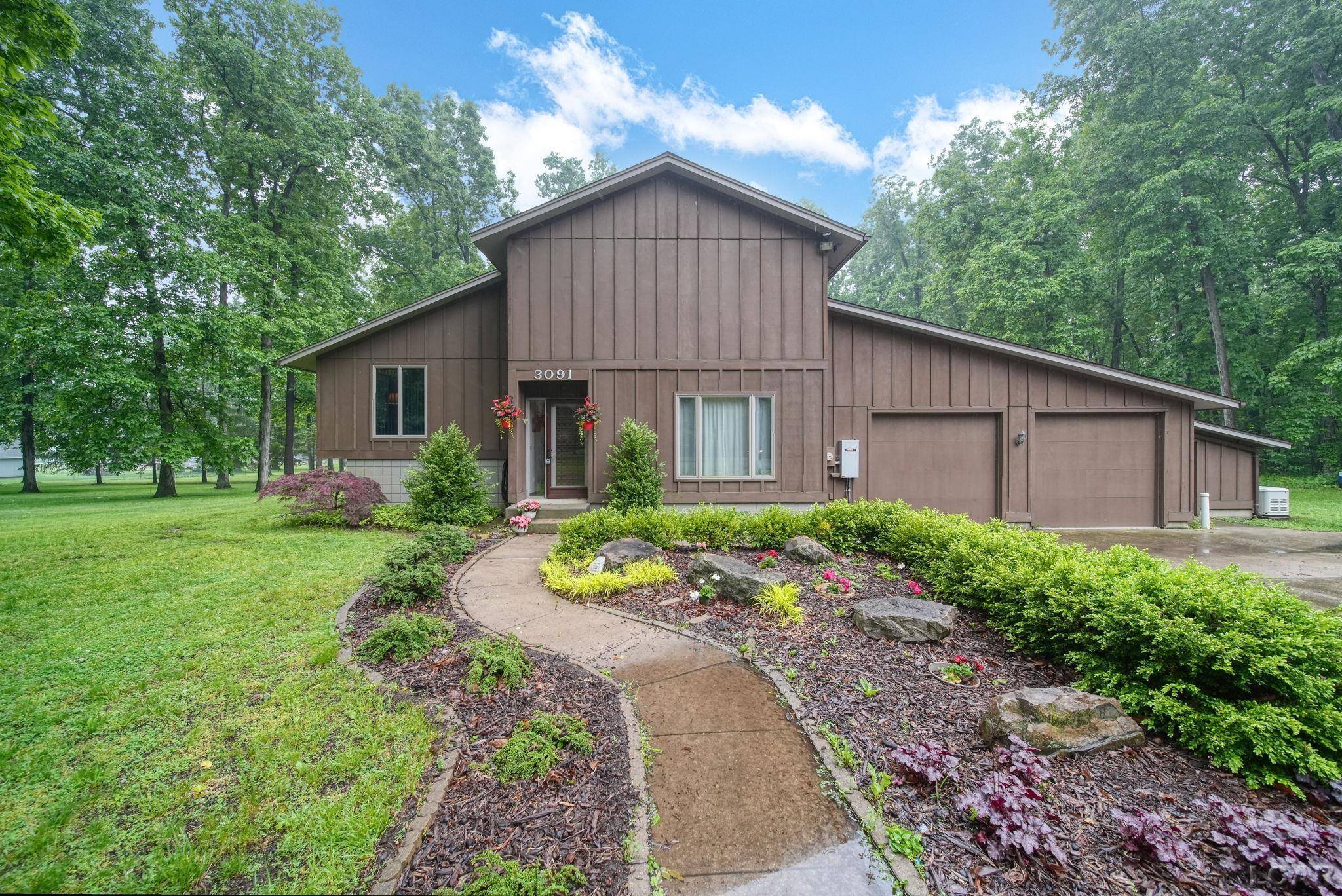 Adrian, MI 49221,3091 Hickory Drive