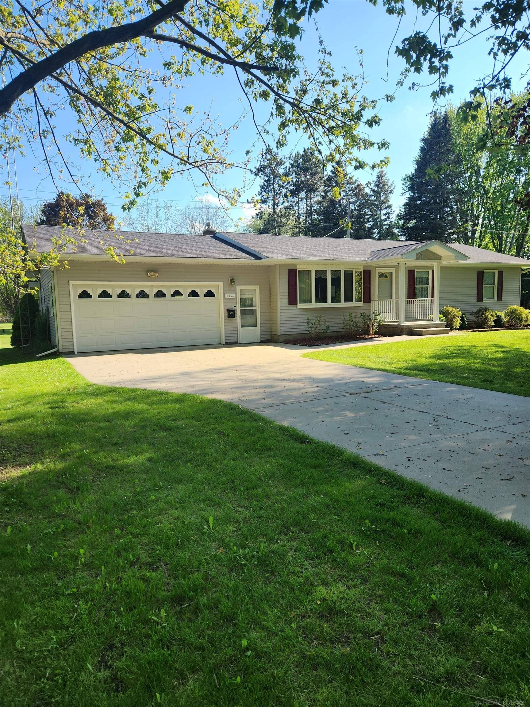 4590 Main Street, Applegate, MI 48401