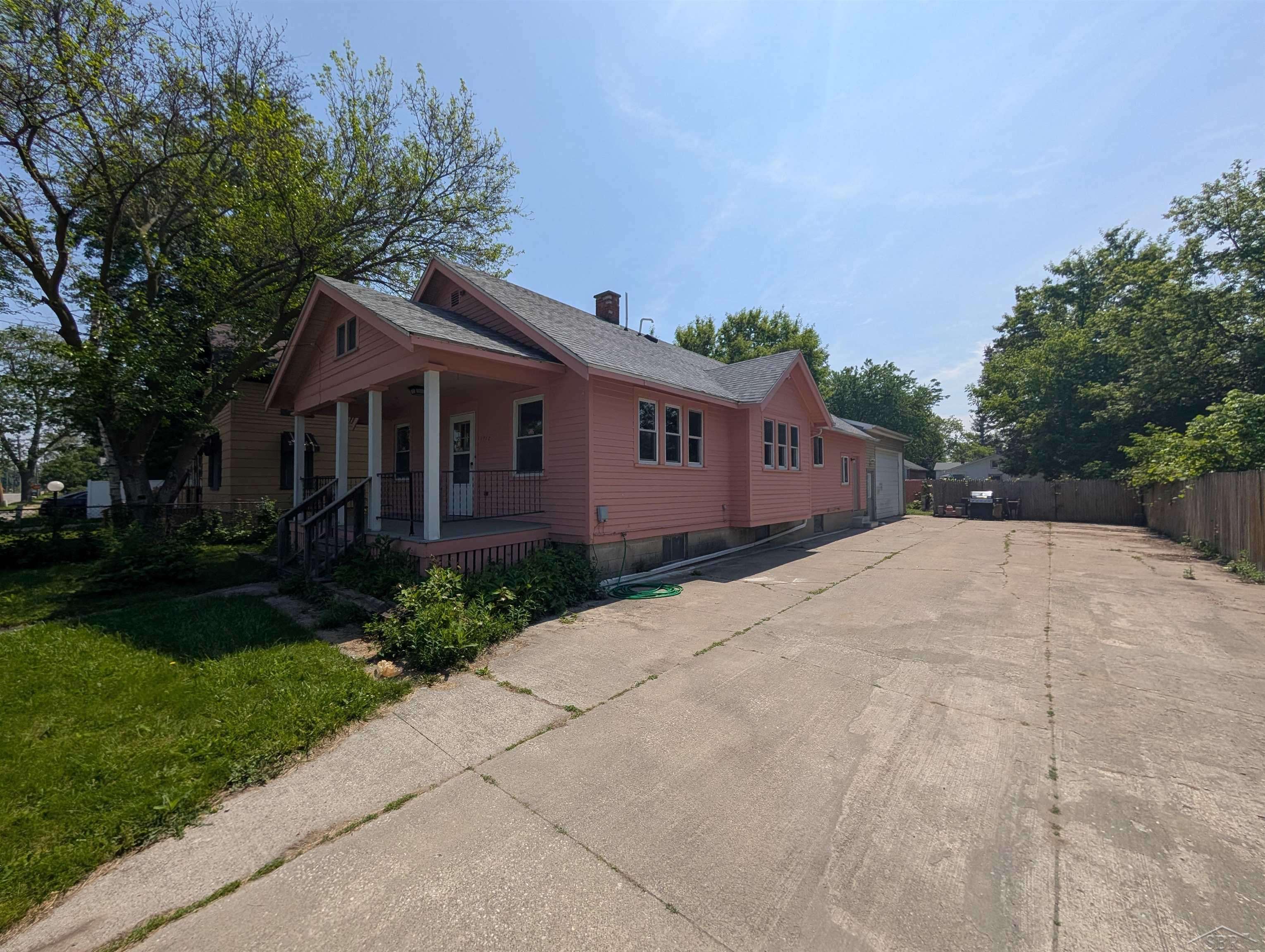 1712 S Hamilton Street, Saginaw, MI 48602