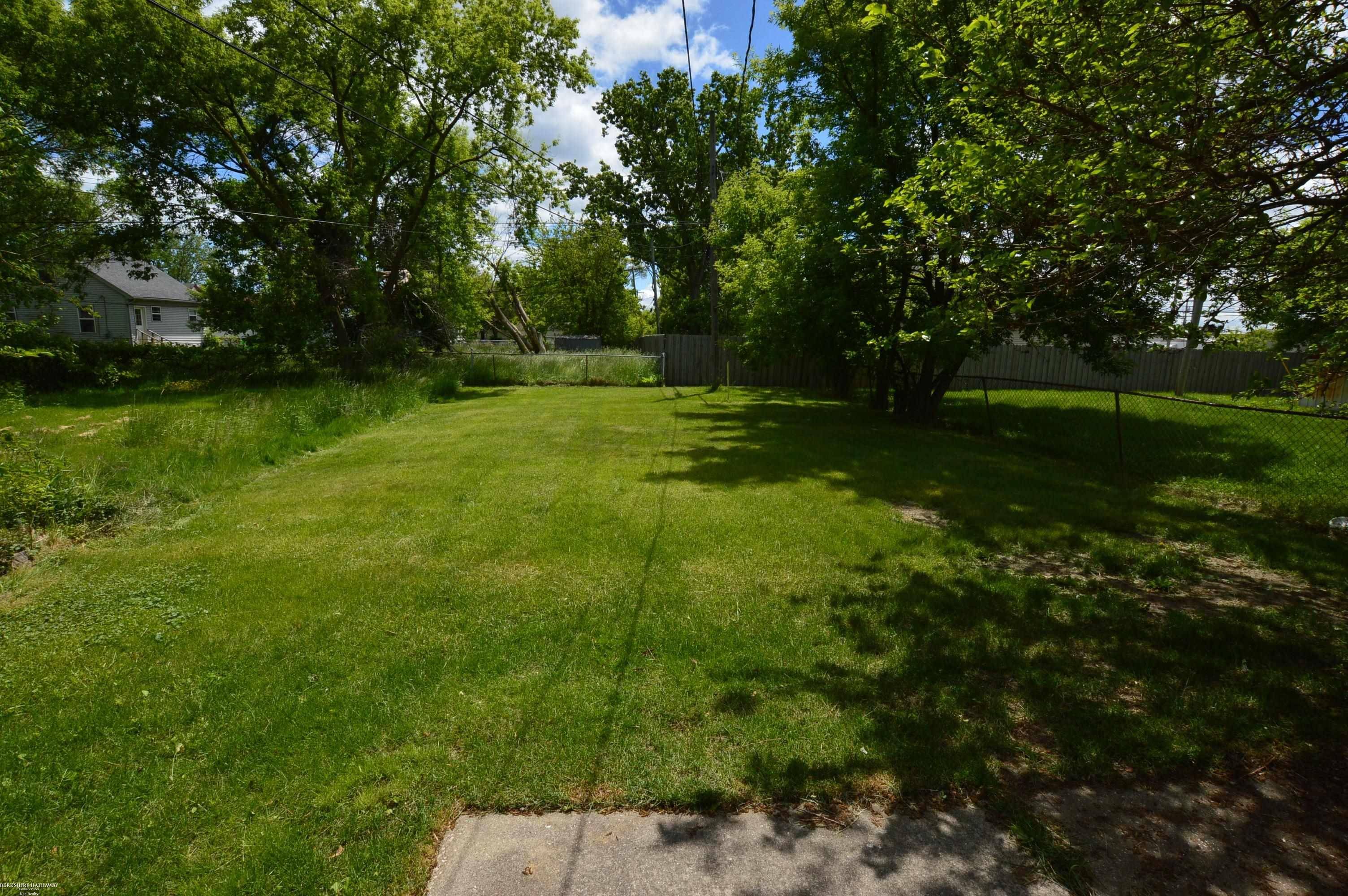 Roseville, MI 48066,17530 Oakdale Street