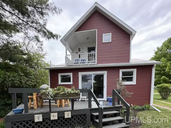 Grand Marais, MI 49839,21988 E Everett Avenue