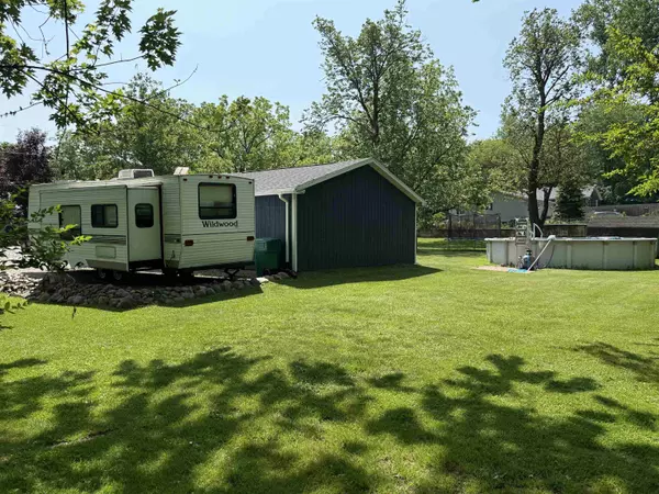 Owosso, MI 48867,822 Glenwood Avenue