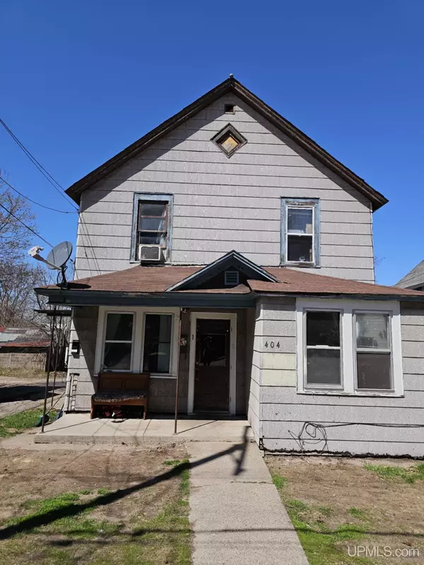 404 5th Street, Iron Mountain, MI 49801