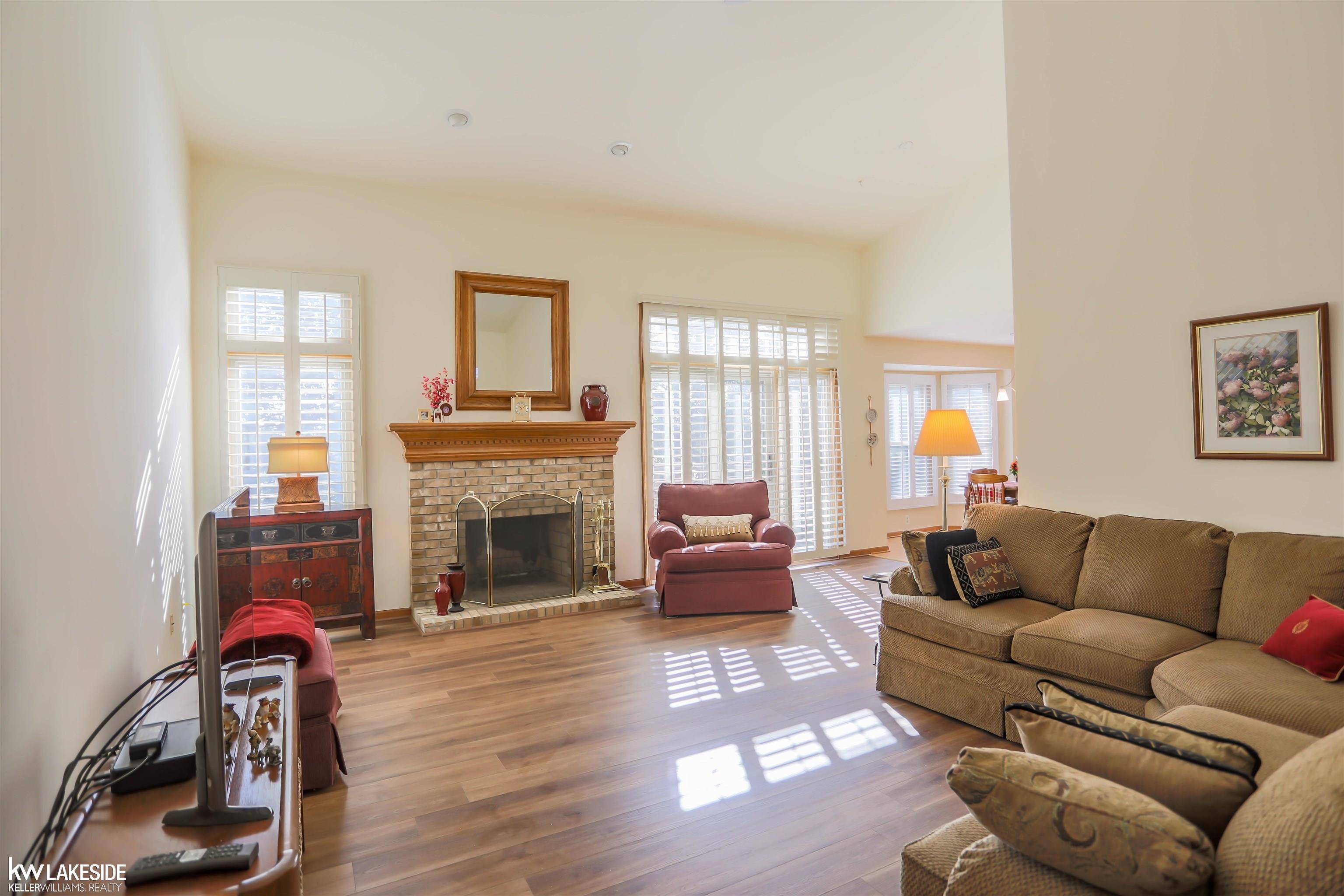 Shelby, MI 48315,54826 Cambridge Drive