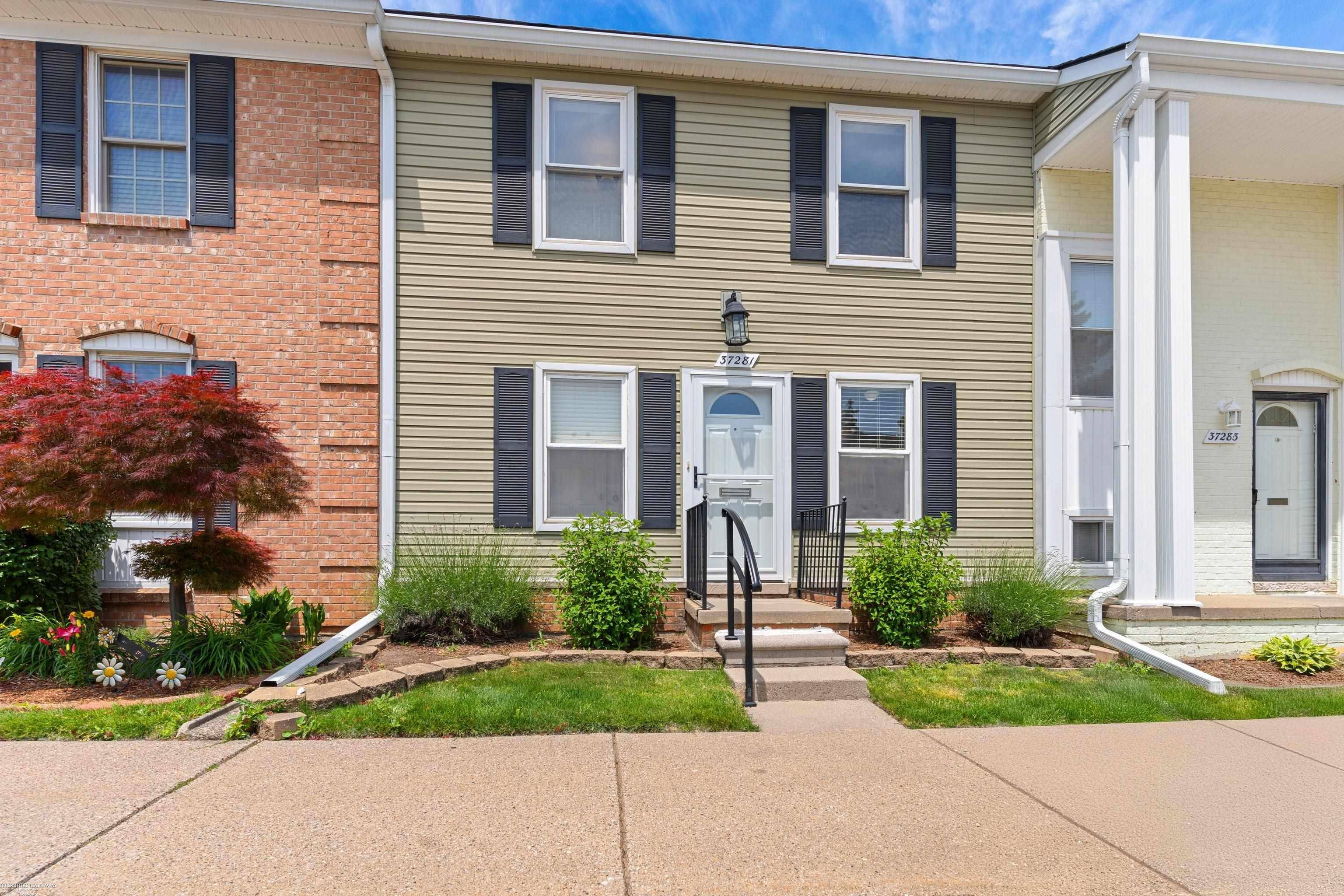 Clinton Township, MI 48036,37281 Charter Oaks Boulevard