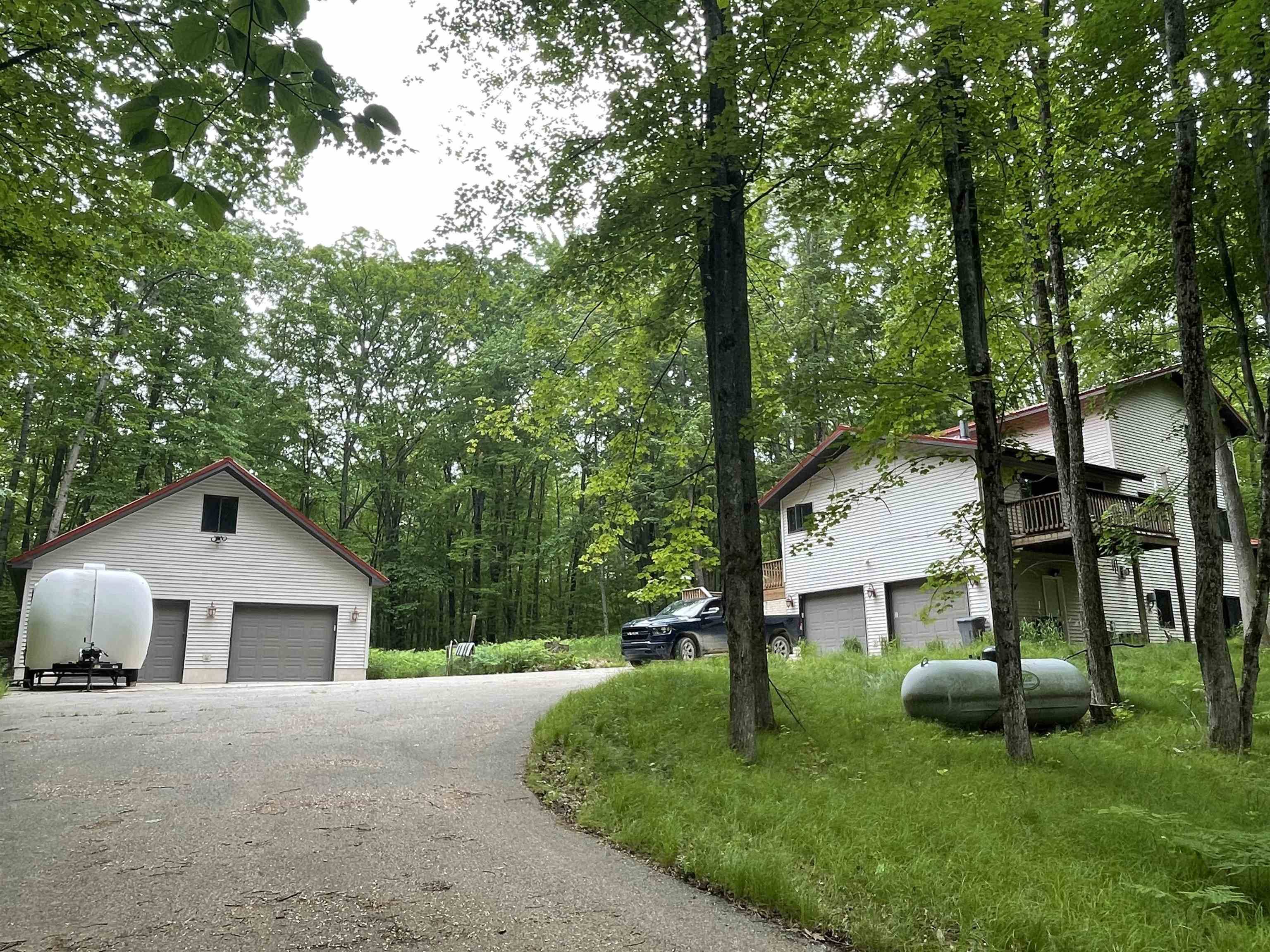 Farwell, MI 48622,2429 Wolverine Court