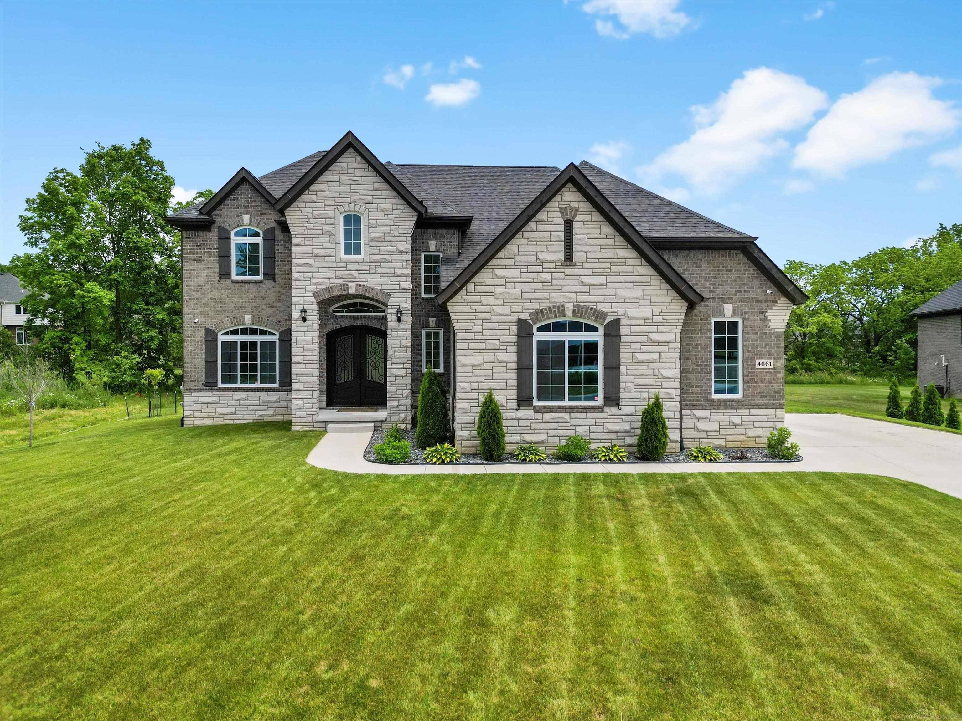 4661 Applewood Court, Rochester, MI 48306