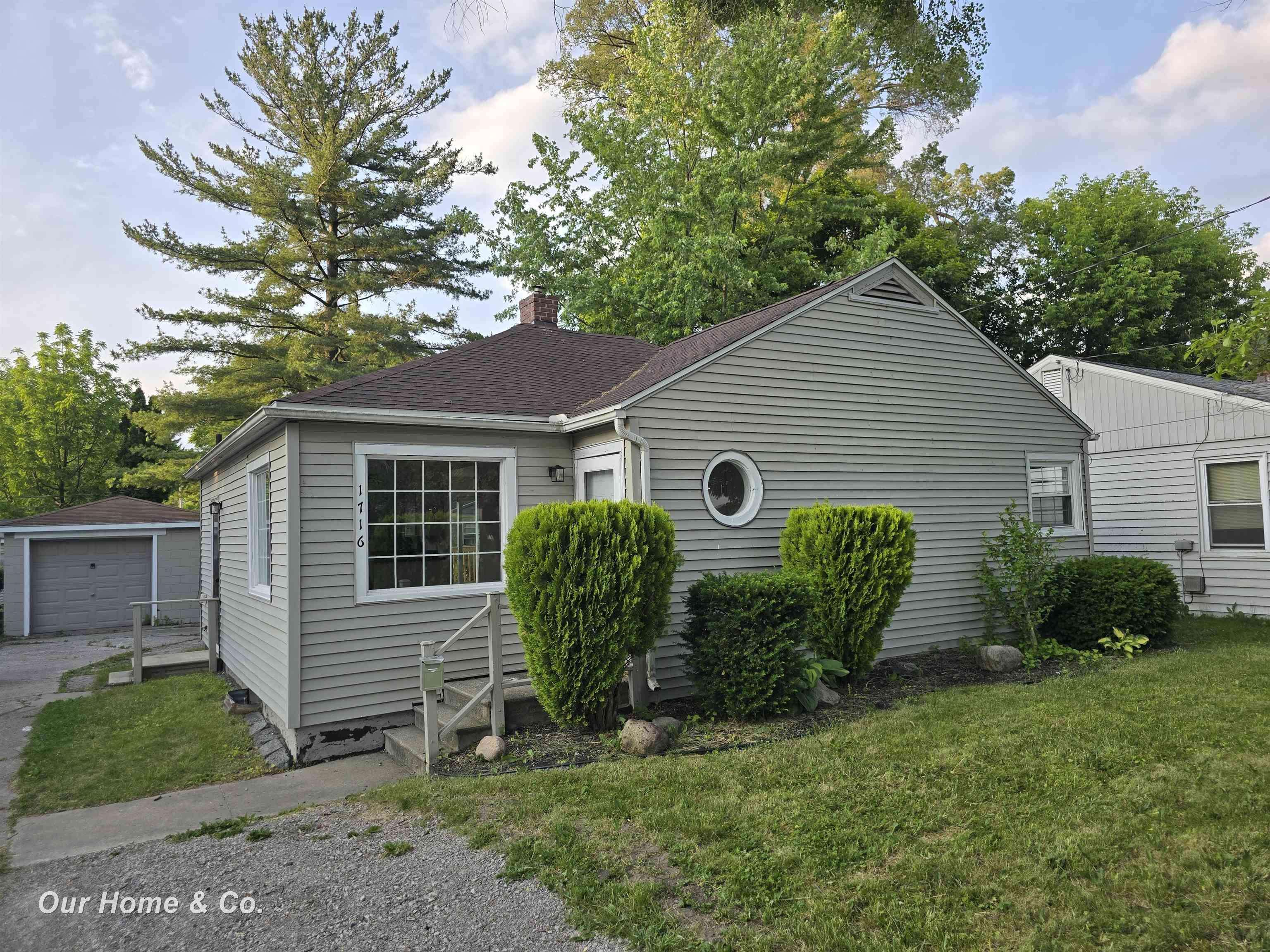 1716 Sycamore Street, Saginaw, MI 48602