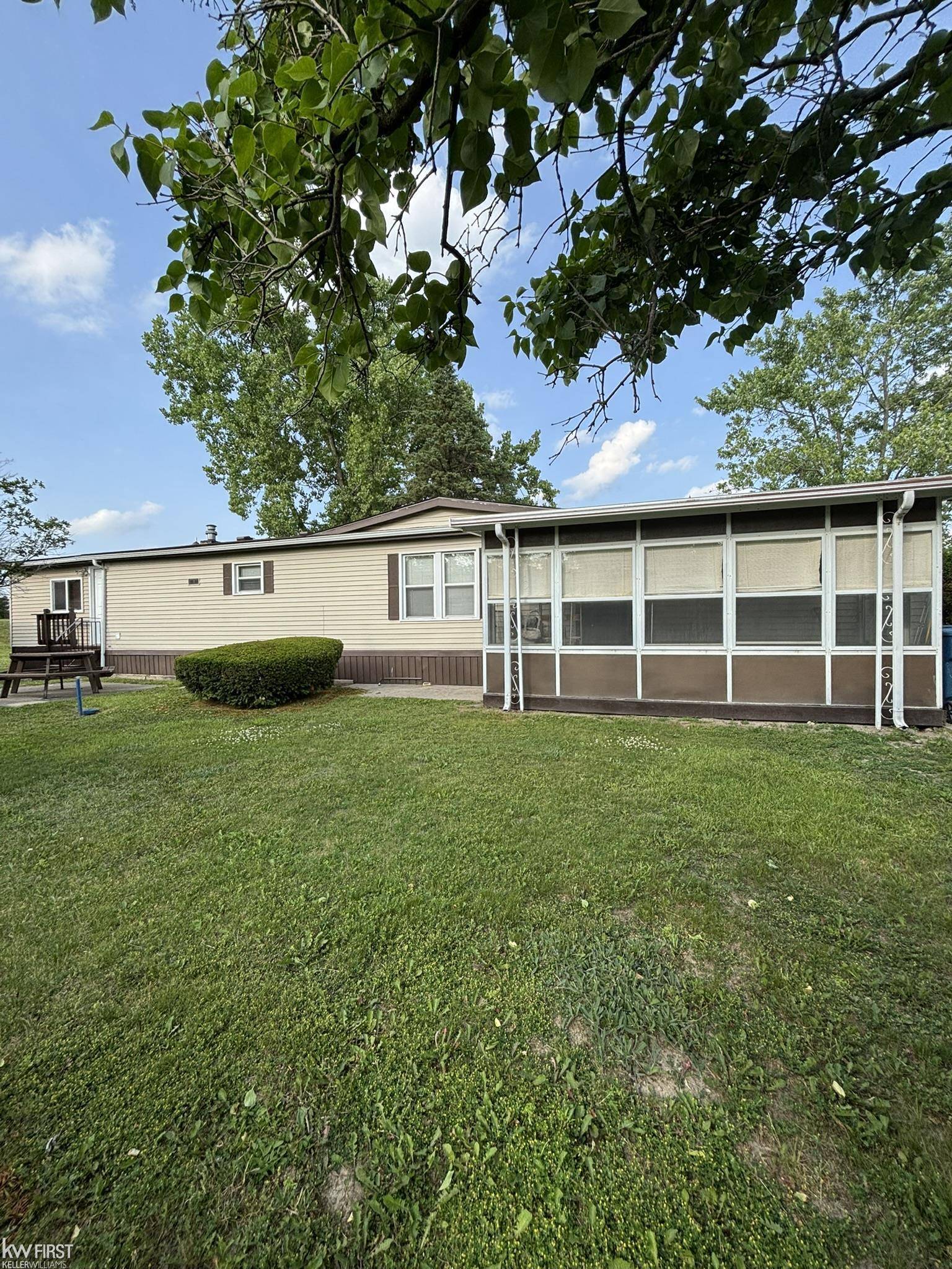 17308 Roberts Drive, Davisburg, MI 48350