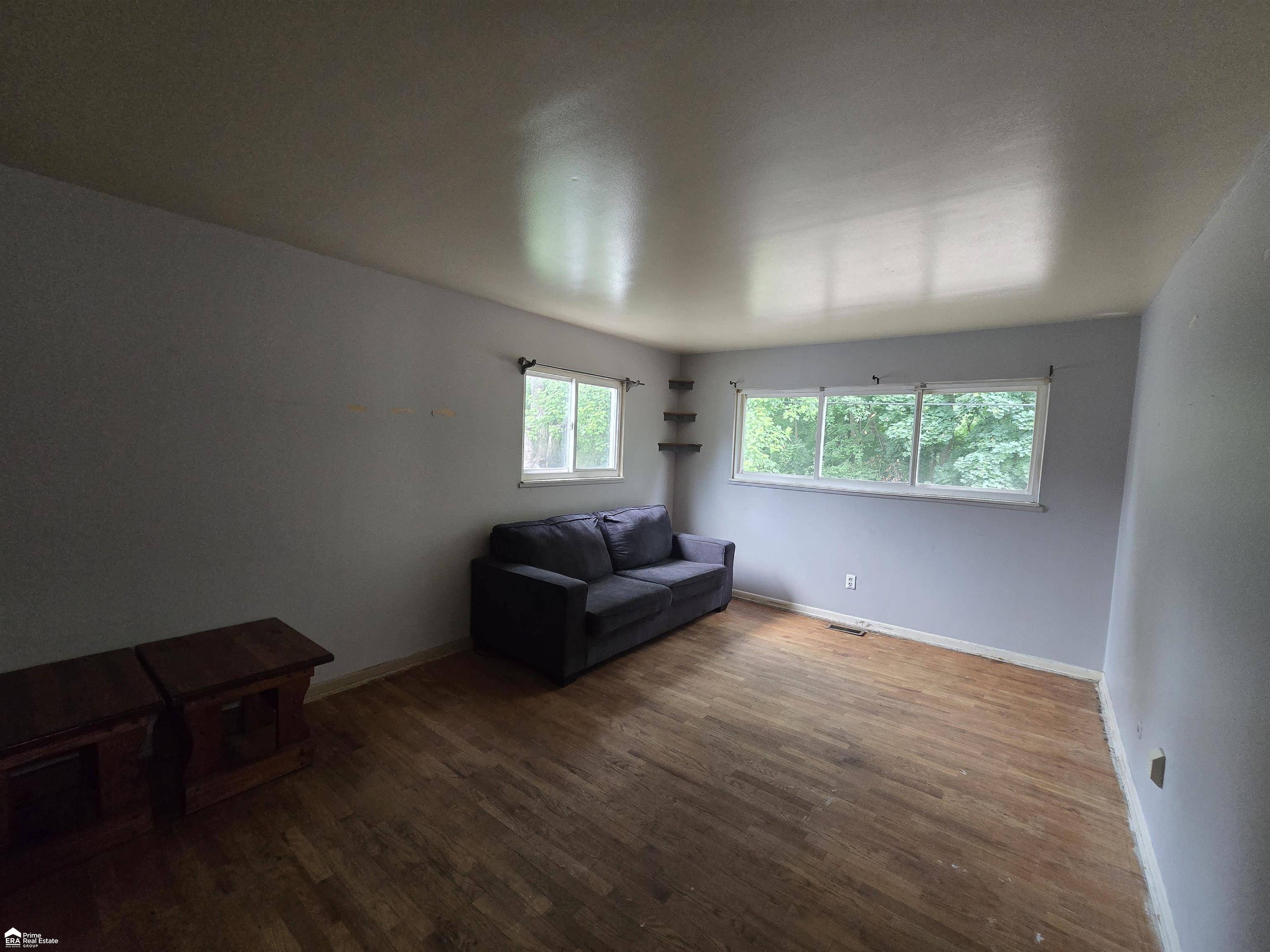 Flint, MI 48506,5713 western Road