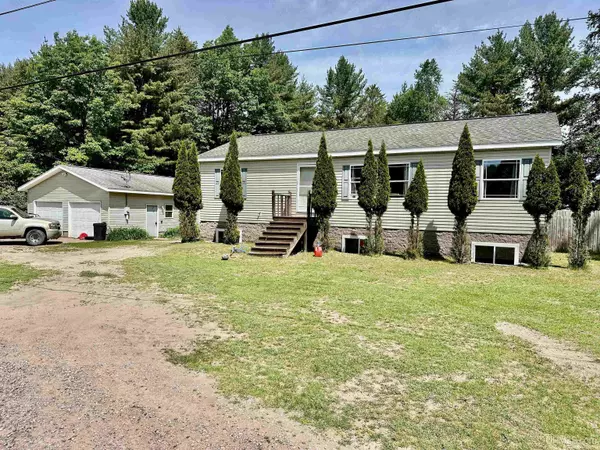 325 Brookwood Lane, Marquette, MI 49855