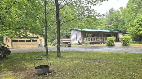3615 Klender Road, Rhodes, MI 48652