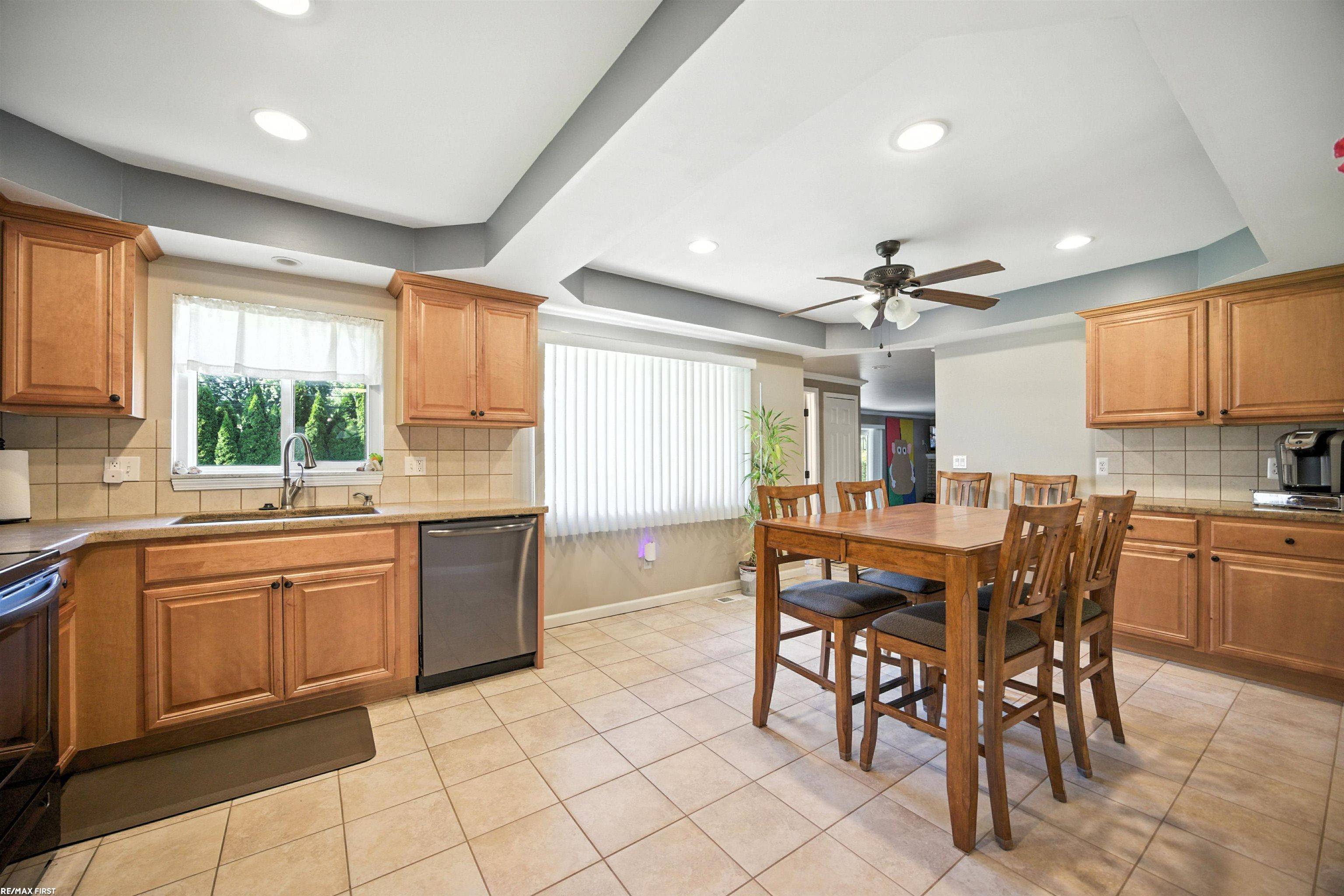 Shelby Twp, MI 48316,6748 Yarborough Drive