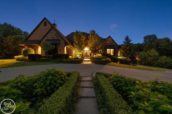 2940 Buell Road, Oakland Twp, MI 48363-2118