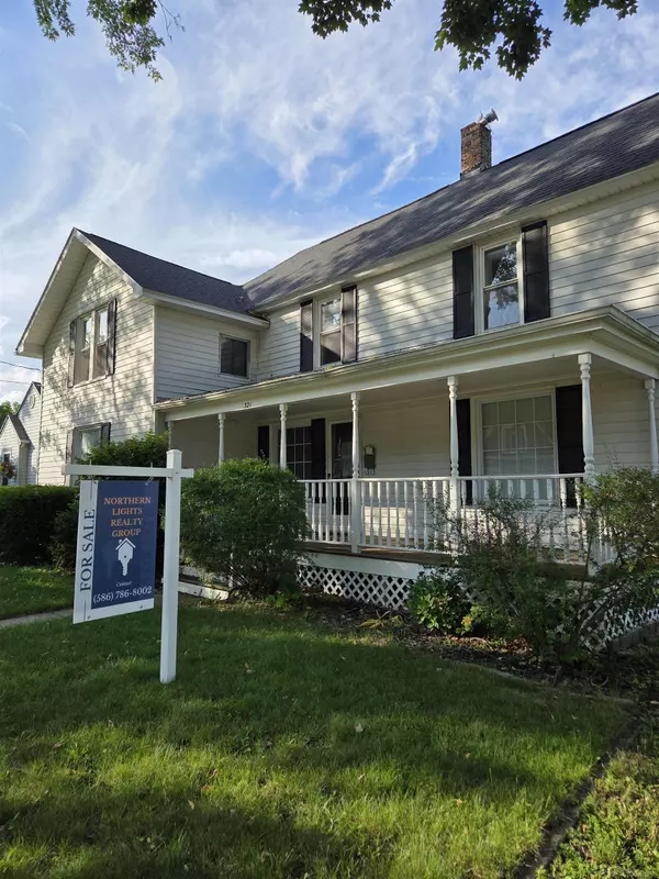 321 Lamson Street, Grand Ledge, MI 48837
