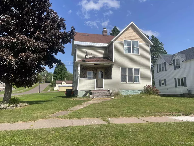 402 Alfred Wright Boulevard, Ironwood, MI 49938