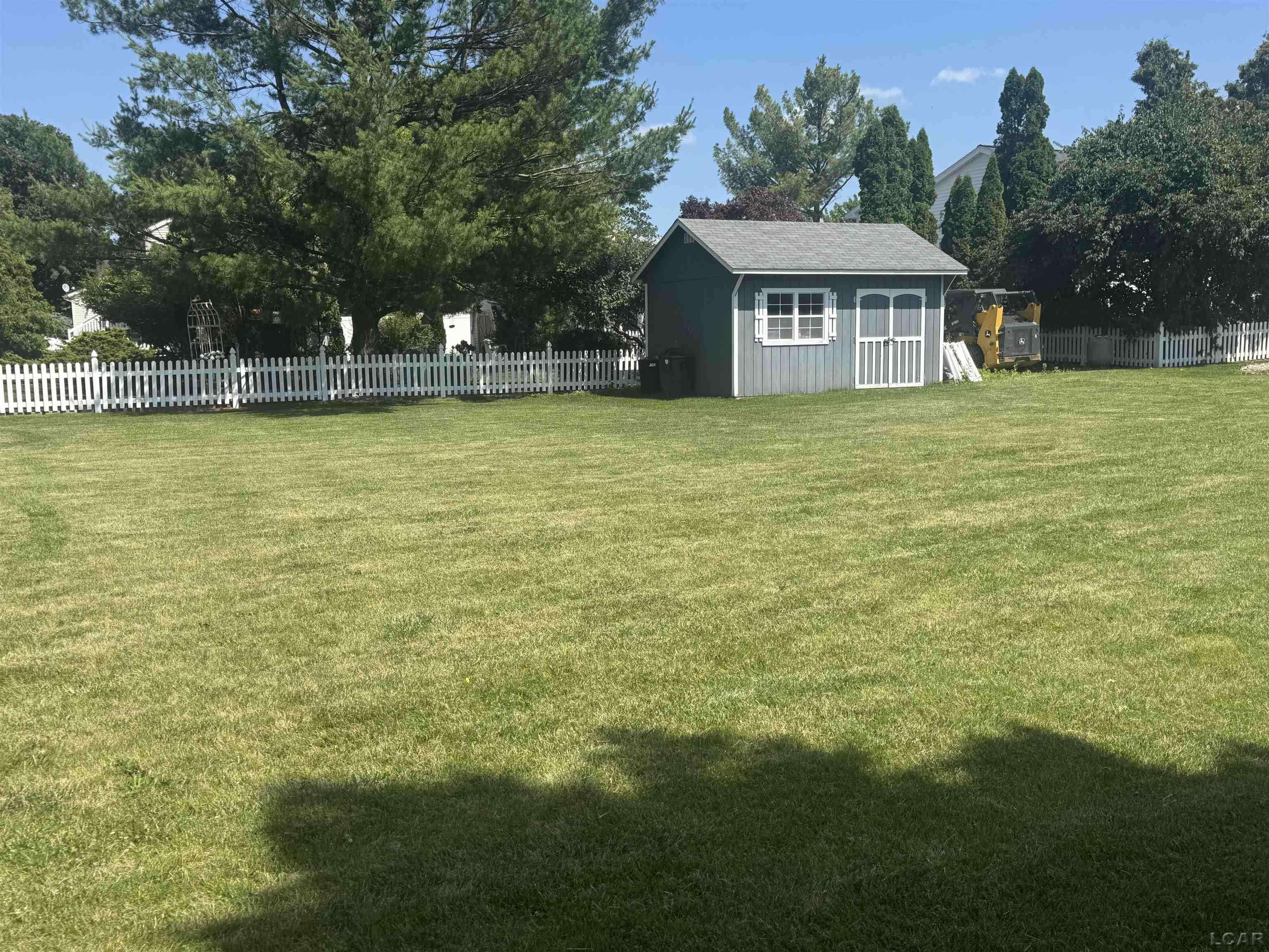 1510 Fox Run Street, Tecumseh, MI 49286