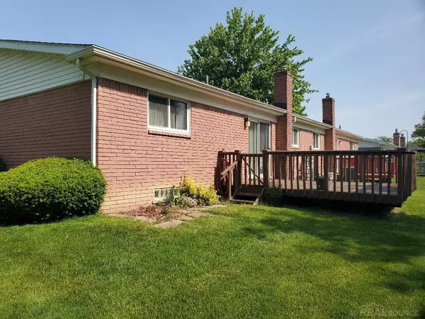 Chesterfield Twp, MI 48047,28553 Dino Circle