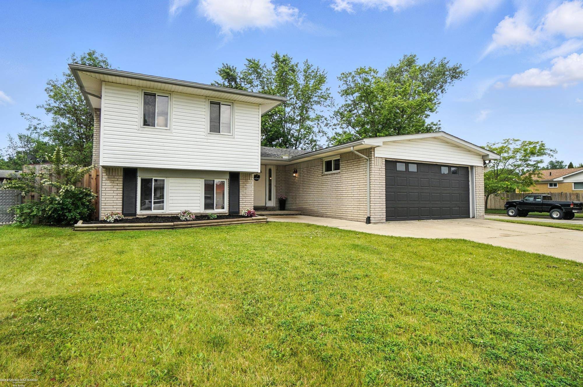 Brownstown, MI 48183,20331 Bourassa Avenue