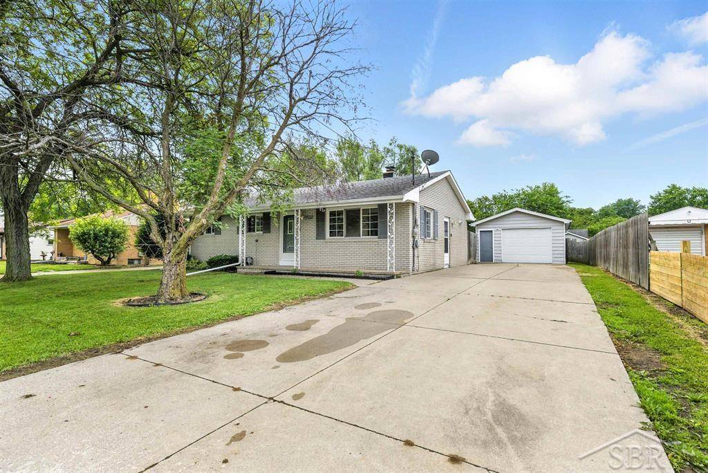 2295 Plainview Drive, Saginaw, MI 48603