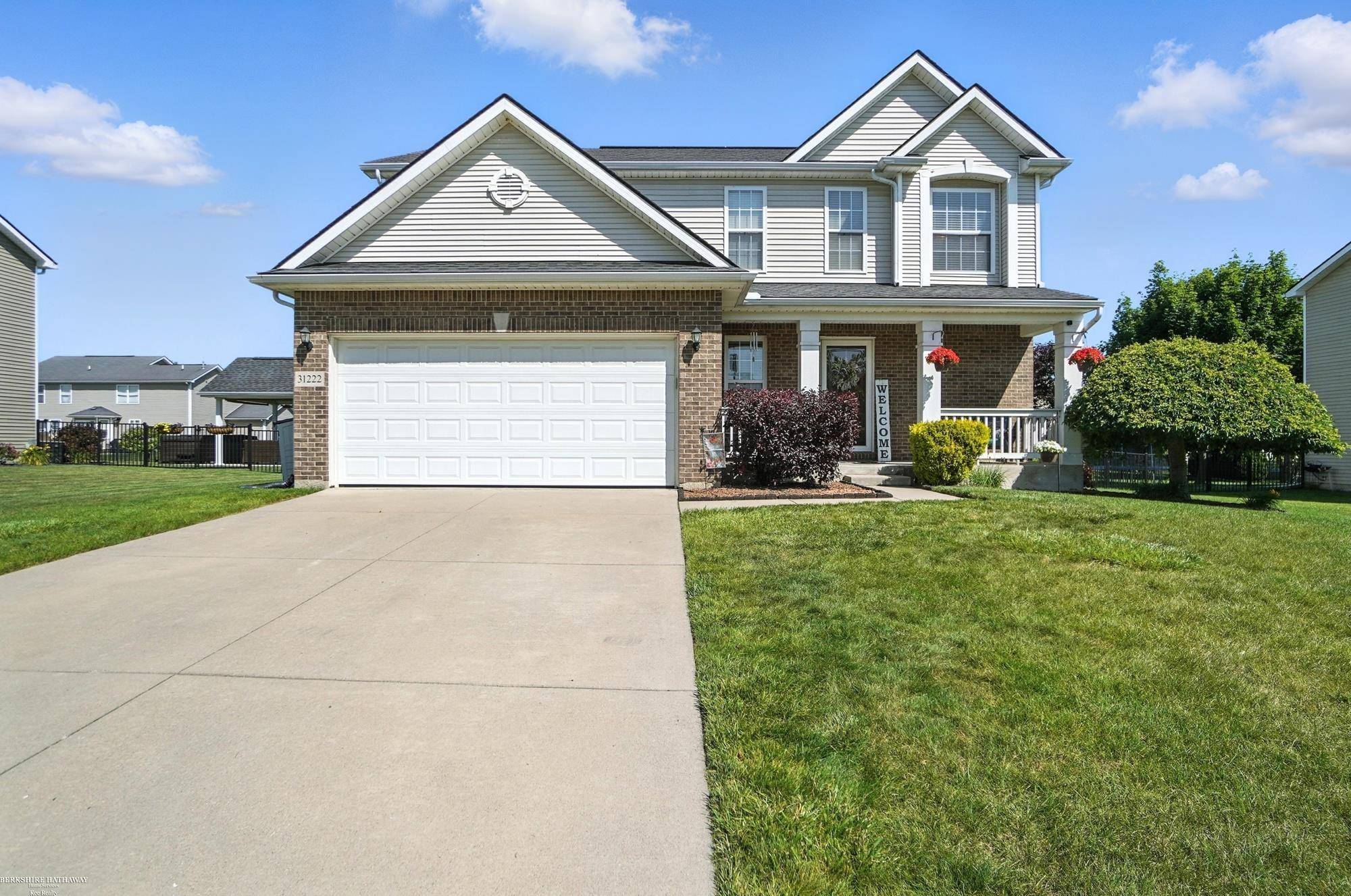 31222 Settlers Way Drive, Flat Rock, MI 48134