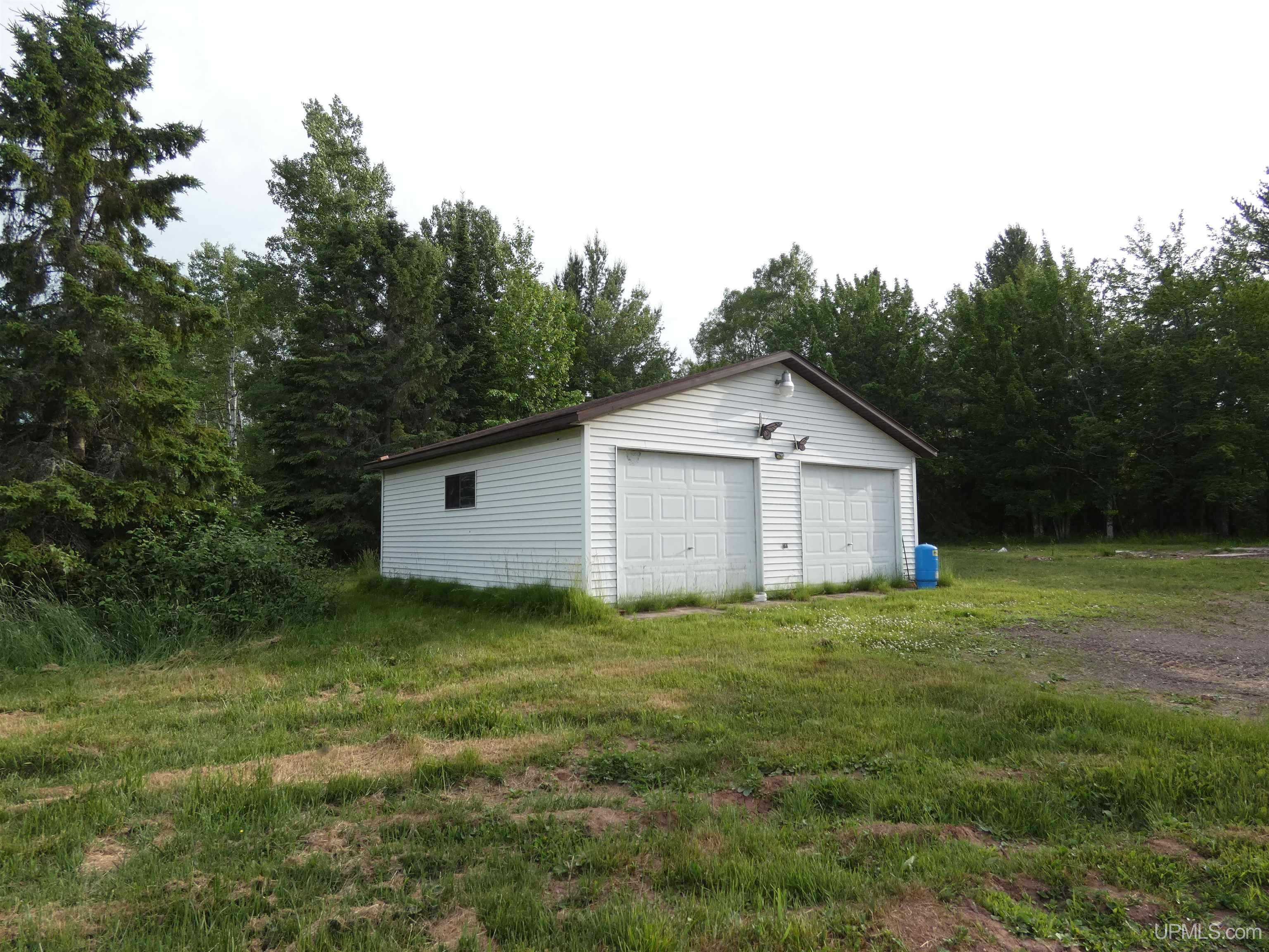 18093 M-28 Highway, Ewen, MI 49925