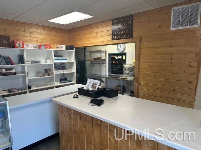 Iron Mountain, MI 49801,909 S Stephenson Avenue