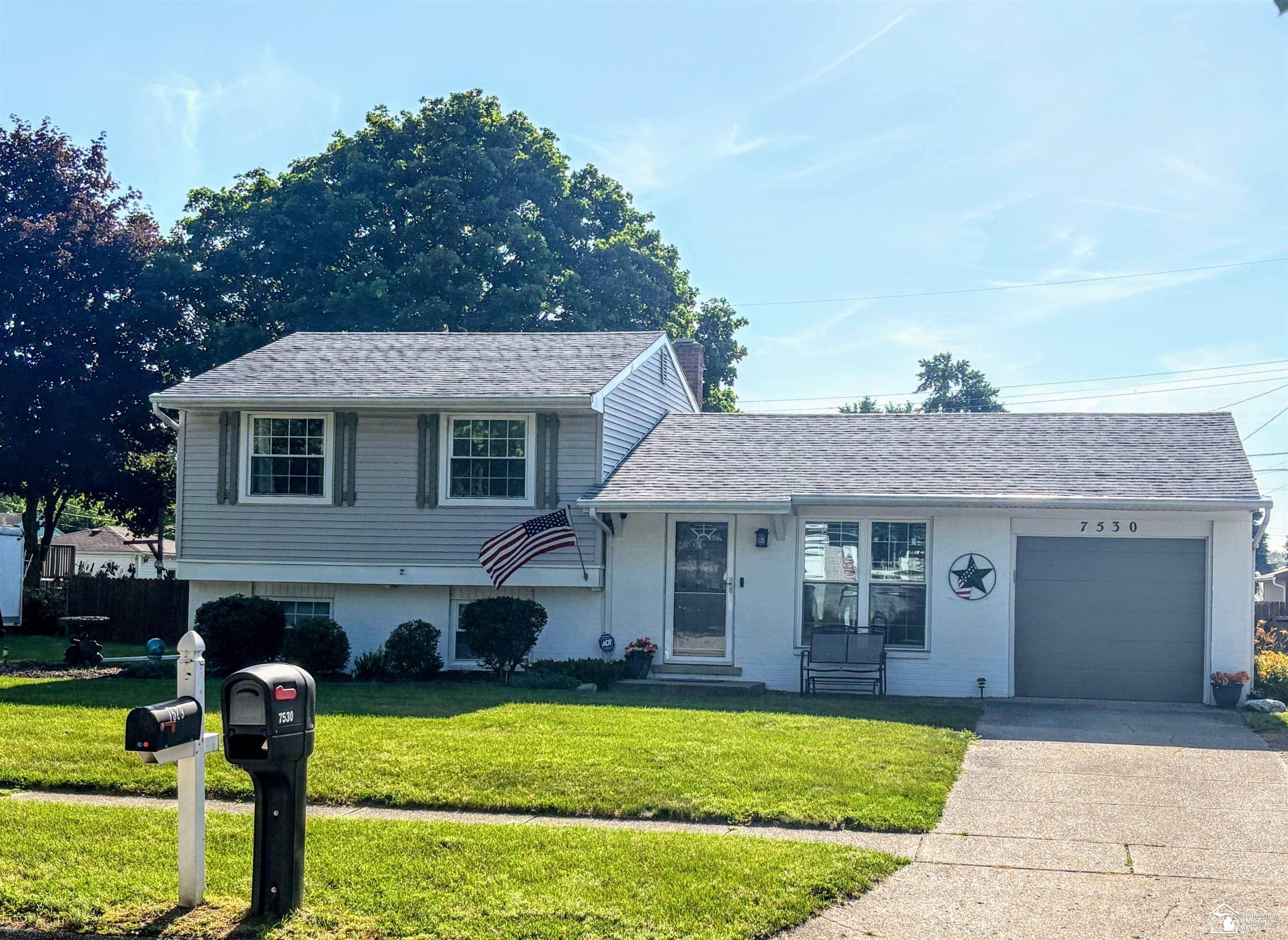 7530 Westchester Streets, Lambertville, MI 48144