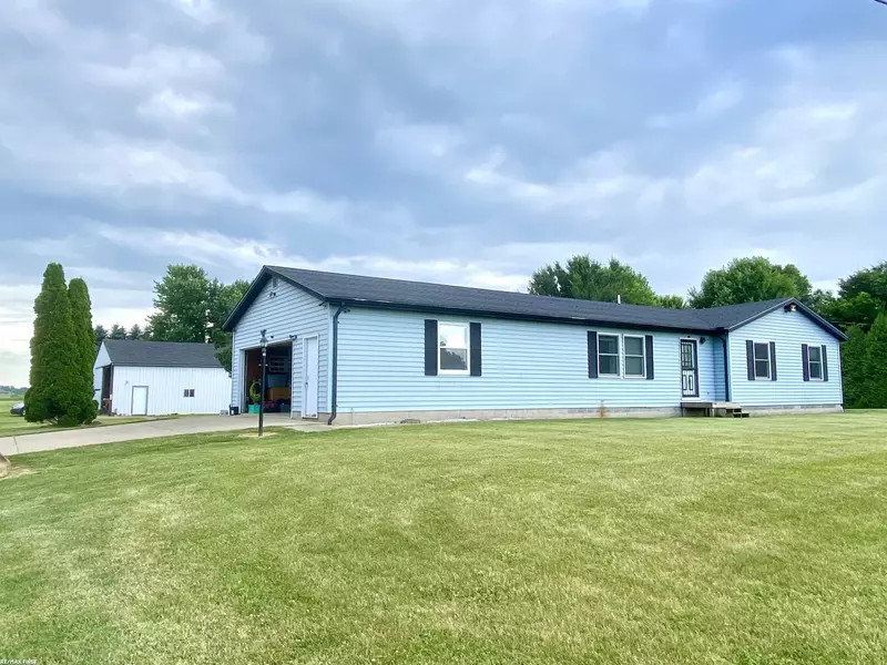 17250 Armada Center Road, Armada, MI 48005