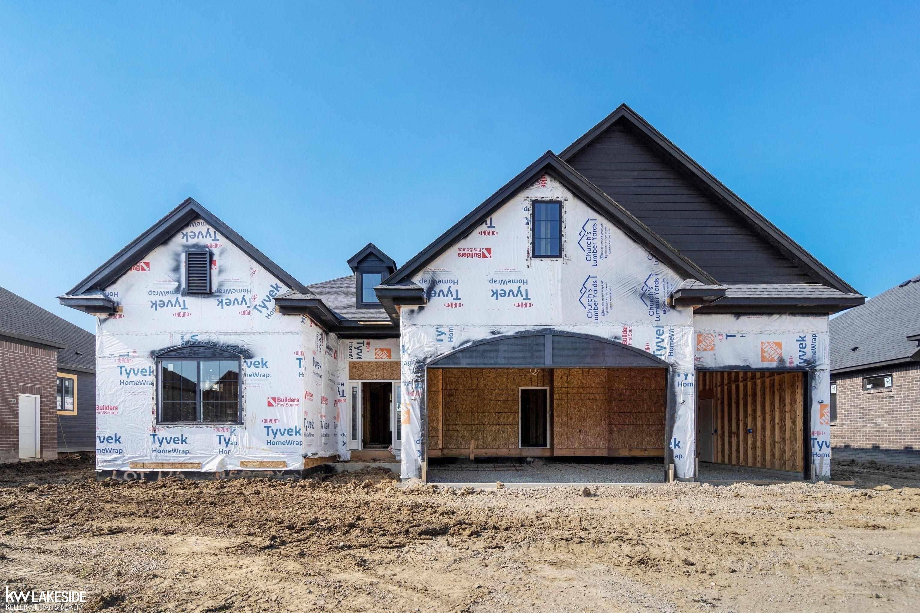 19307 Springbrook Drive, Macomb, MI 48044