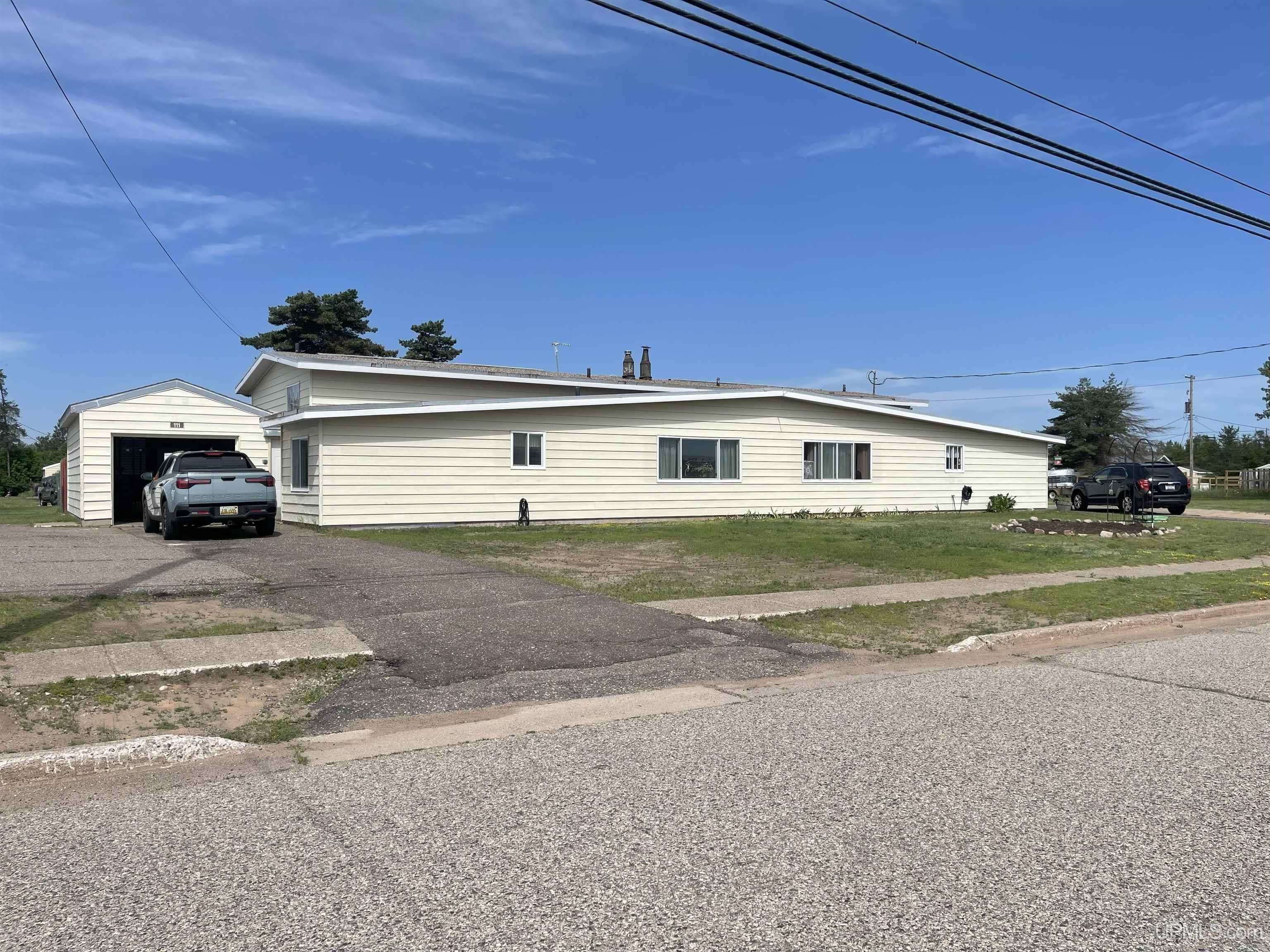 109-111 Tarzon Street, Gwinn, MI 49841