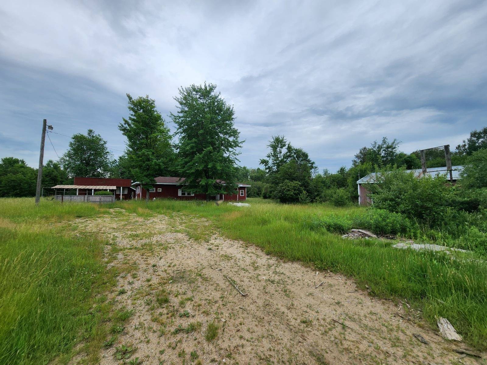 1900 Strawberry Avenue, Lake, MI 48632