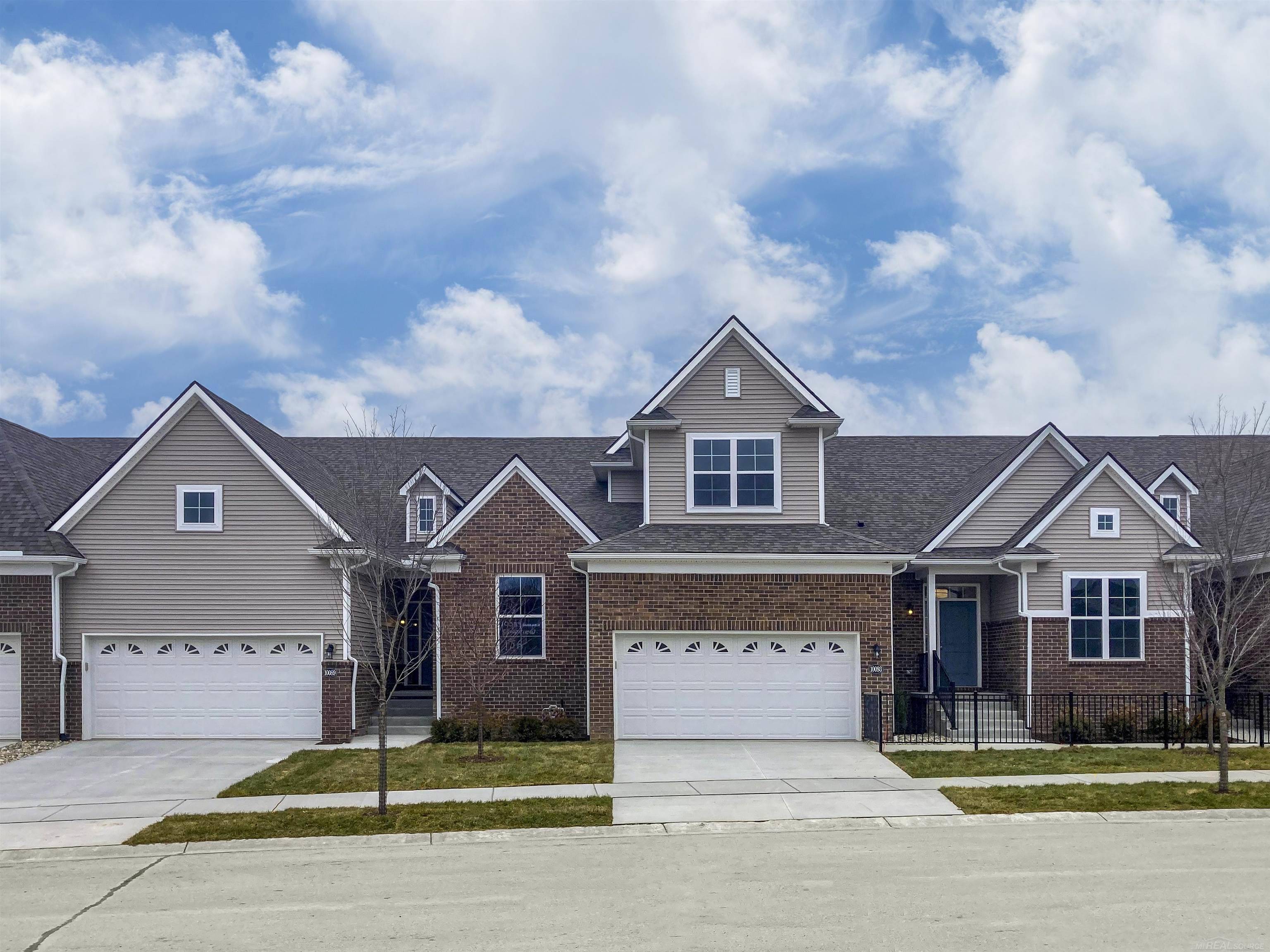 2245 Chase Drive, Howell, MI 48855