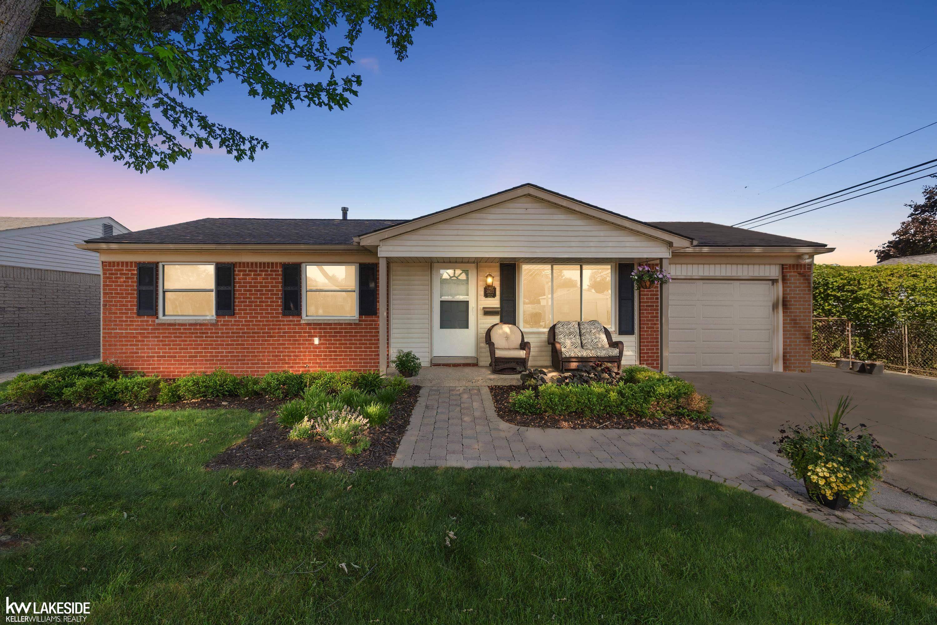 39177 Roslyn Drive, Sterling Heights, MI 48313