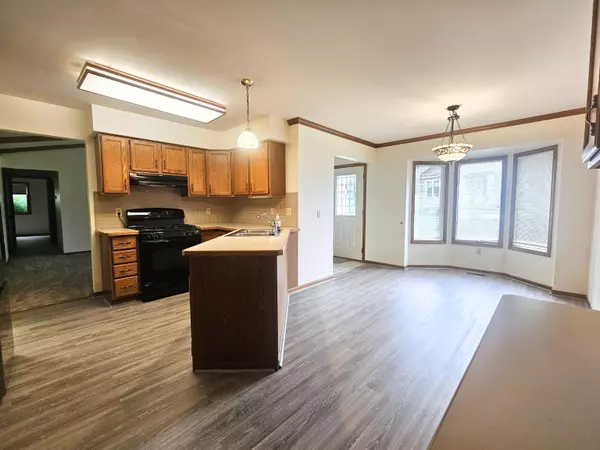 Flushing, MI 48433,5546 Hickory Circle
